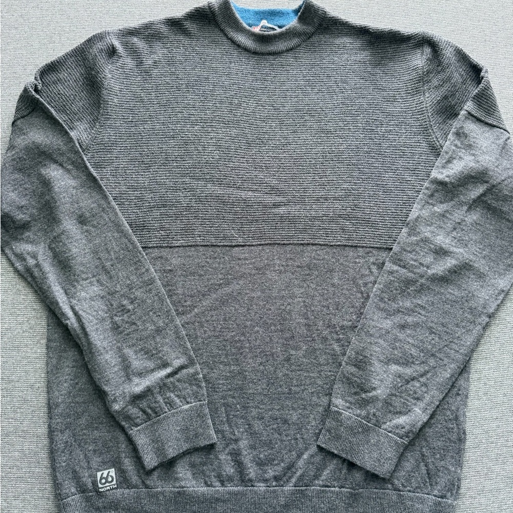 Men's Heather Gray Crewneck Texture-Panel Sweater